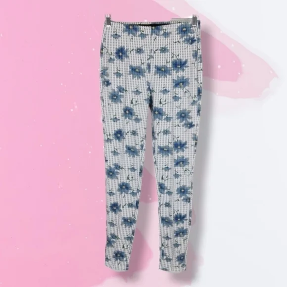 NWT Nanette Lepore Pull-On Floral Pant Size Woman's Small - Picture 2 of 9